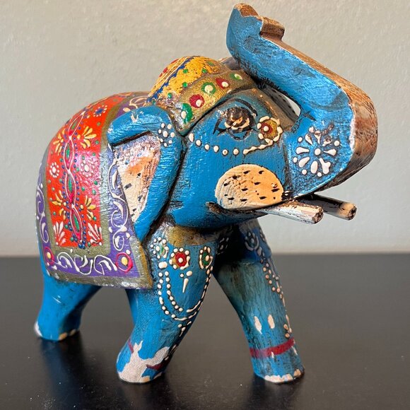 INDIAN FOLK ART Hand Carved Wooden Hand Painted Trunk Up Blessing Elephant - Picture 12 of 16